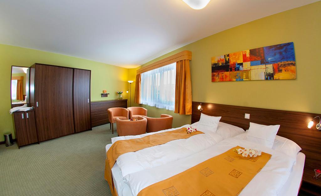 Hotel Active Prachatice Kültér fotó